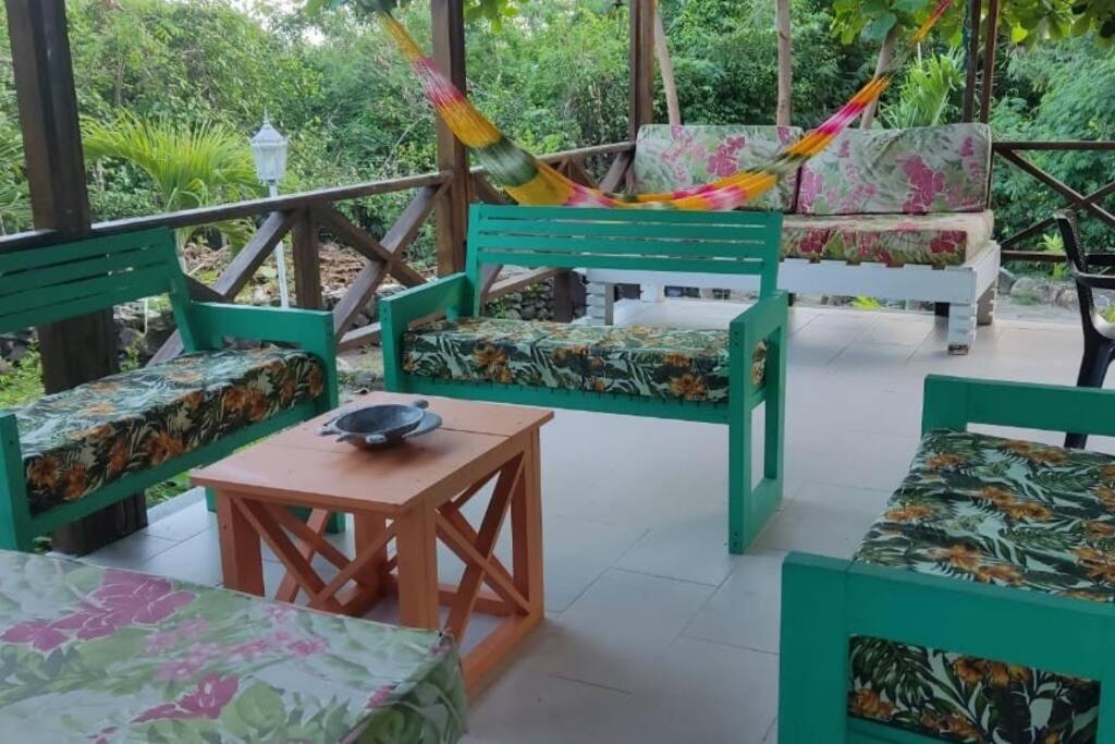 Mi Hermosa - Casa Islena A 70 Metros De La Playa Archibolds Dış mekan fotoğraf